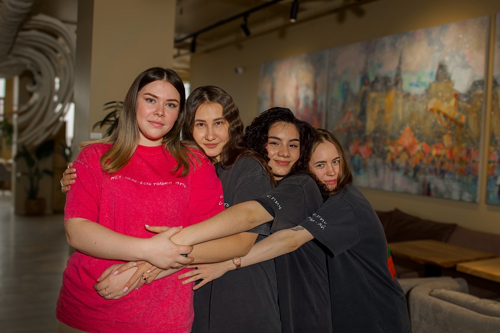 наша команда